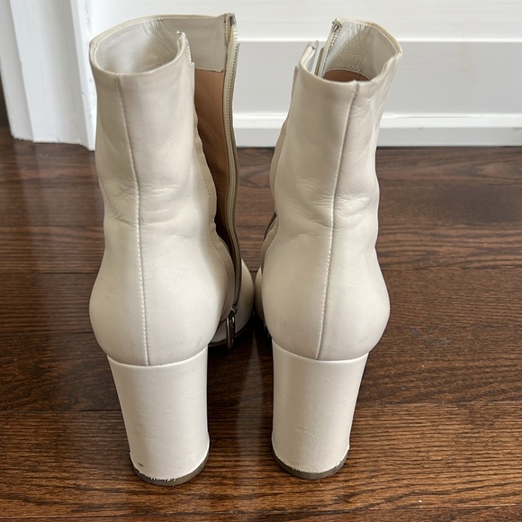 Gianvito Rossi White Leather Boots - Picture 2 of 8